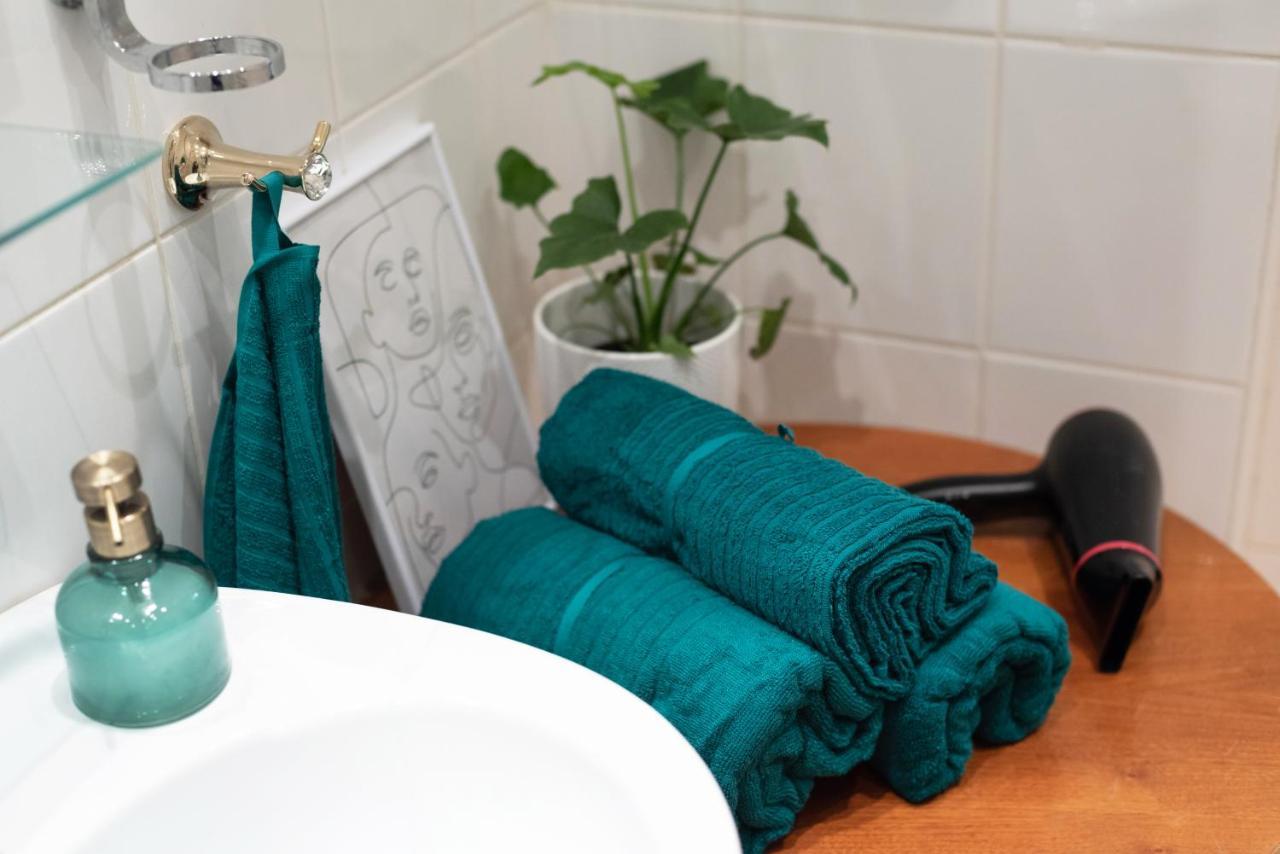 Cozy Boho Apartment, Super Central, Parliament, Netflix Boedapest Buitenkant foto