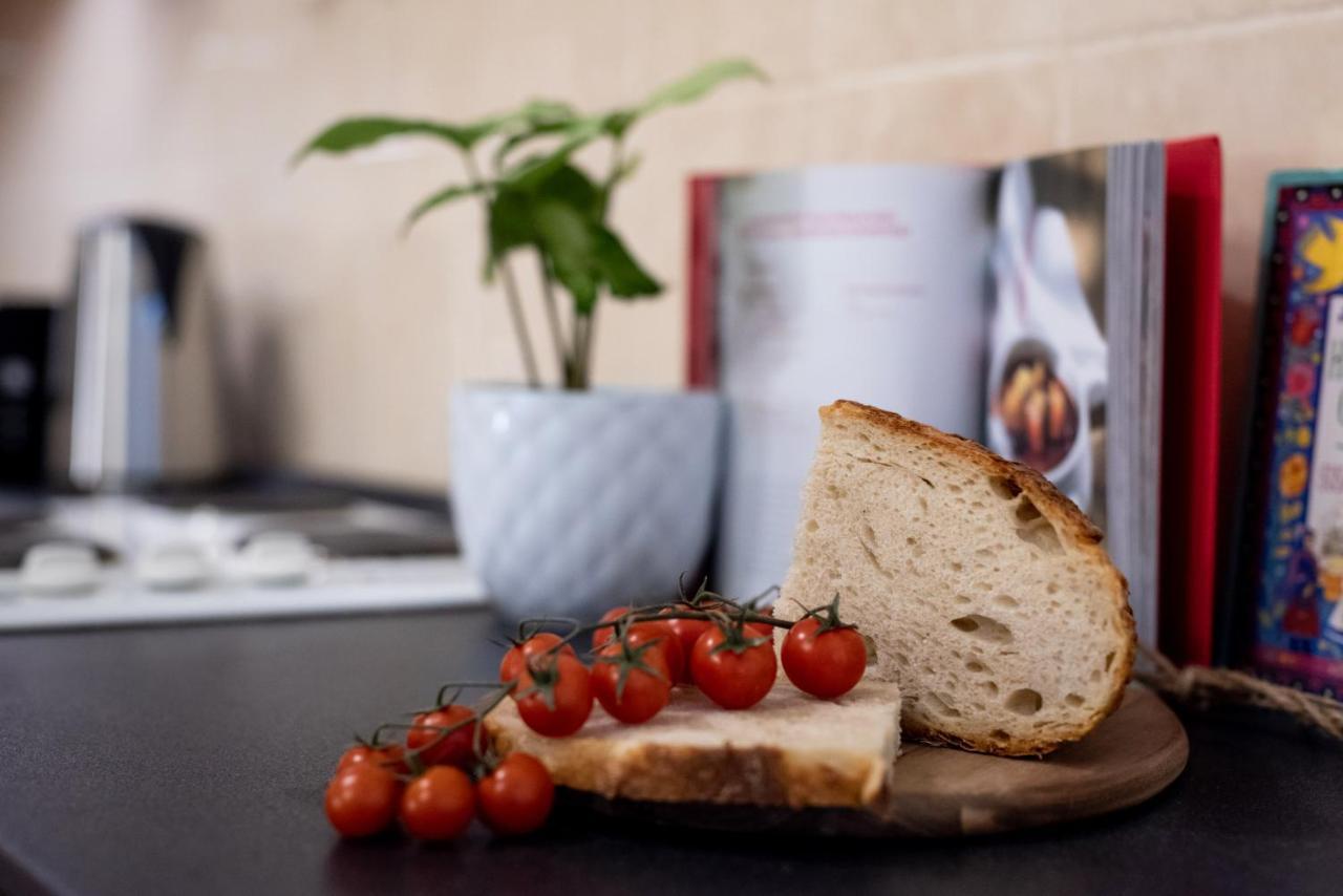 Cozy Boho Apartment, Super Central, Parliament, Netflix Boedapest Buitenkant foto